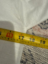 Load image into Gallery viewer, Vintage 1999 Yellowstone Ringer (WS)