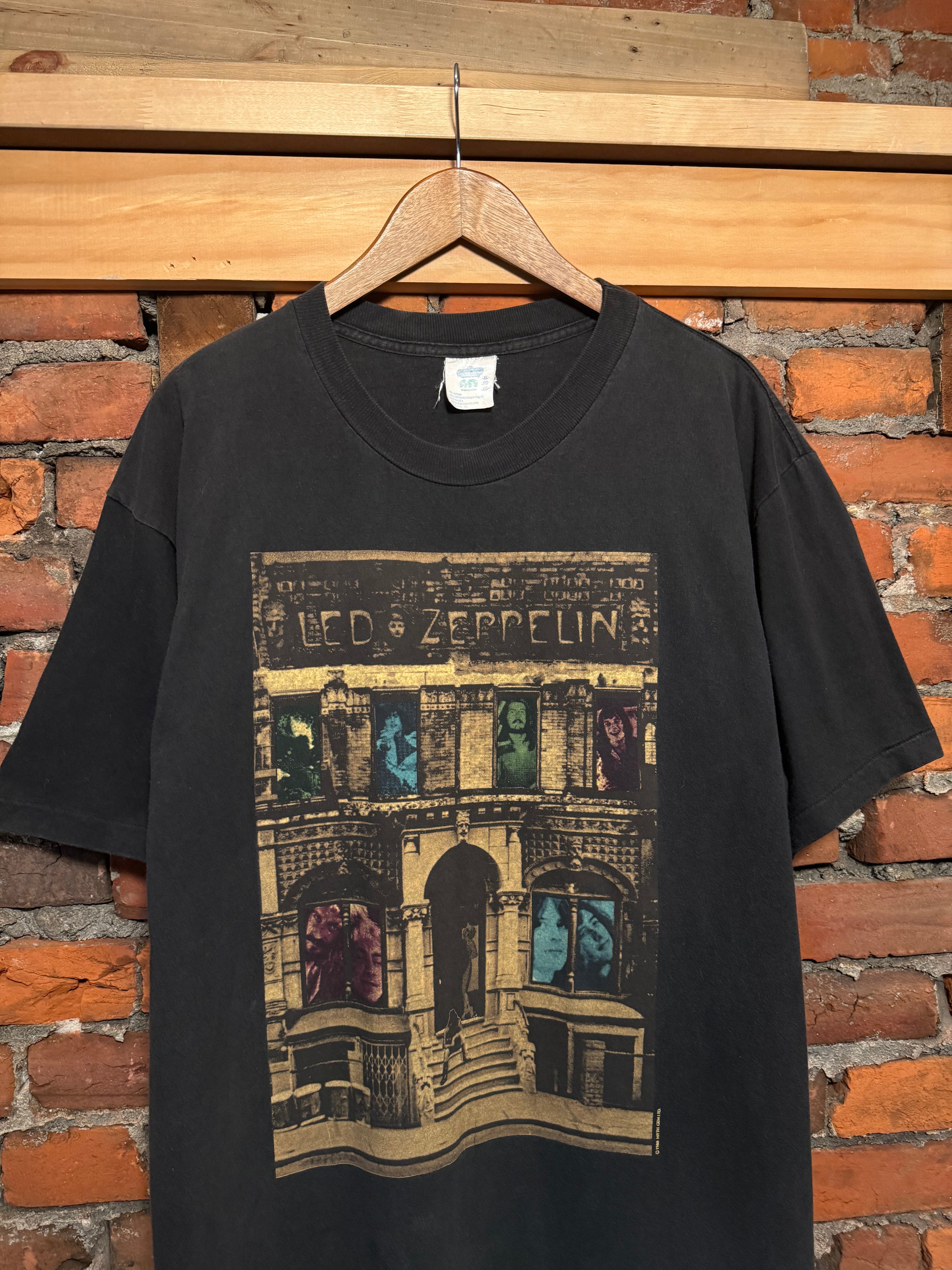 Vintage 1998 led Zeppelin Band Tee By Winterland (XL)