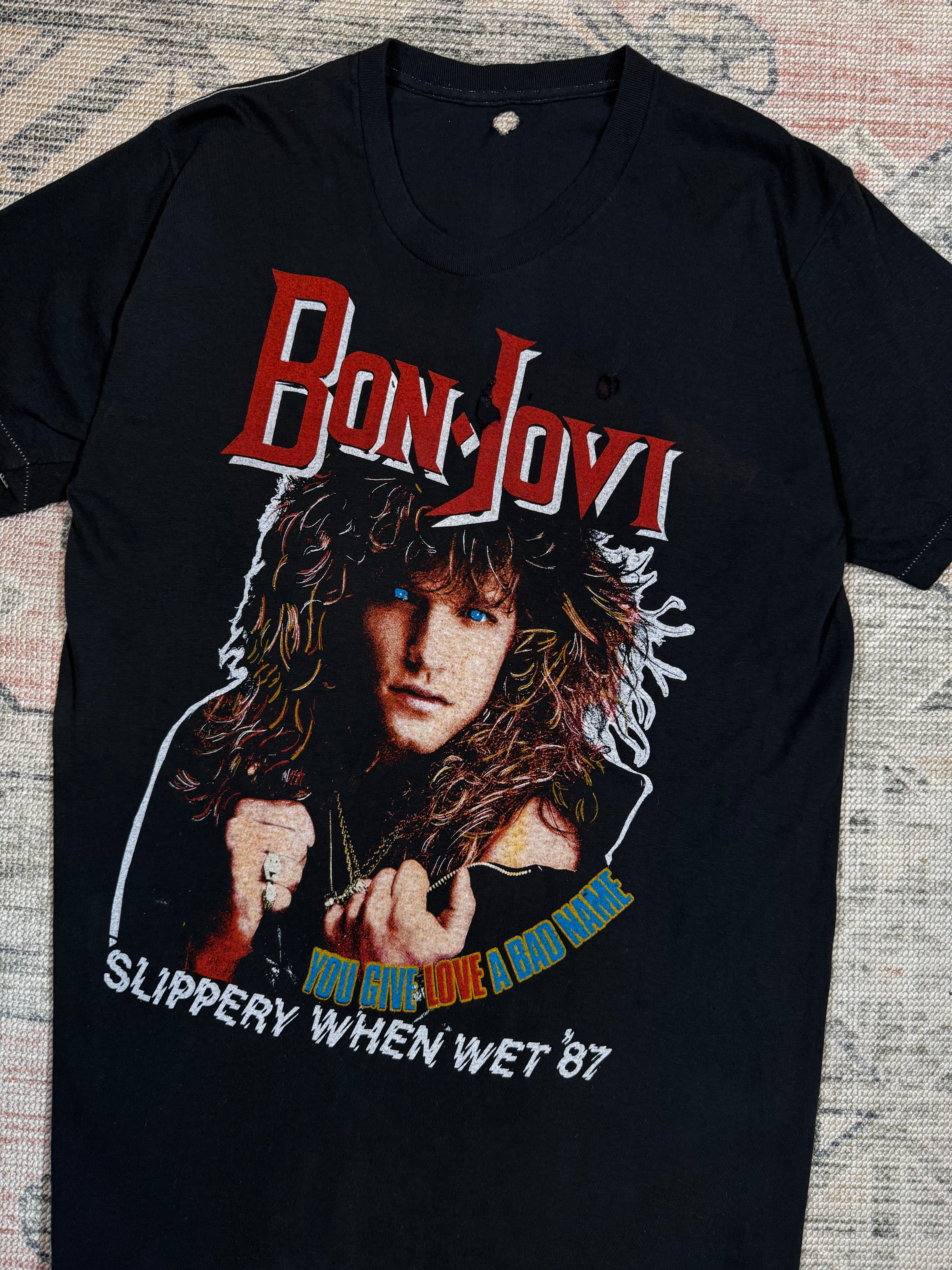 Vintage 1987 Bon Jovi Slippery When Wet Concert Tee (S/M)