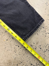 Load image into Gallery viewer, Vintage Black Levi’s 550 Jeans (32x28)
