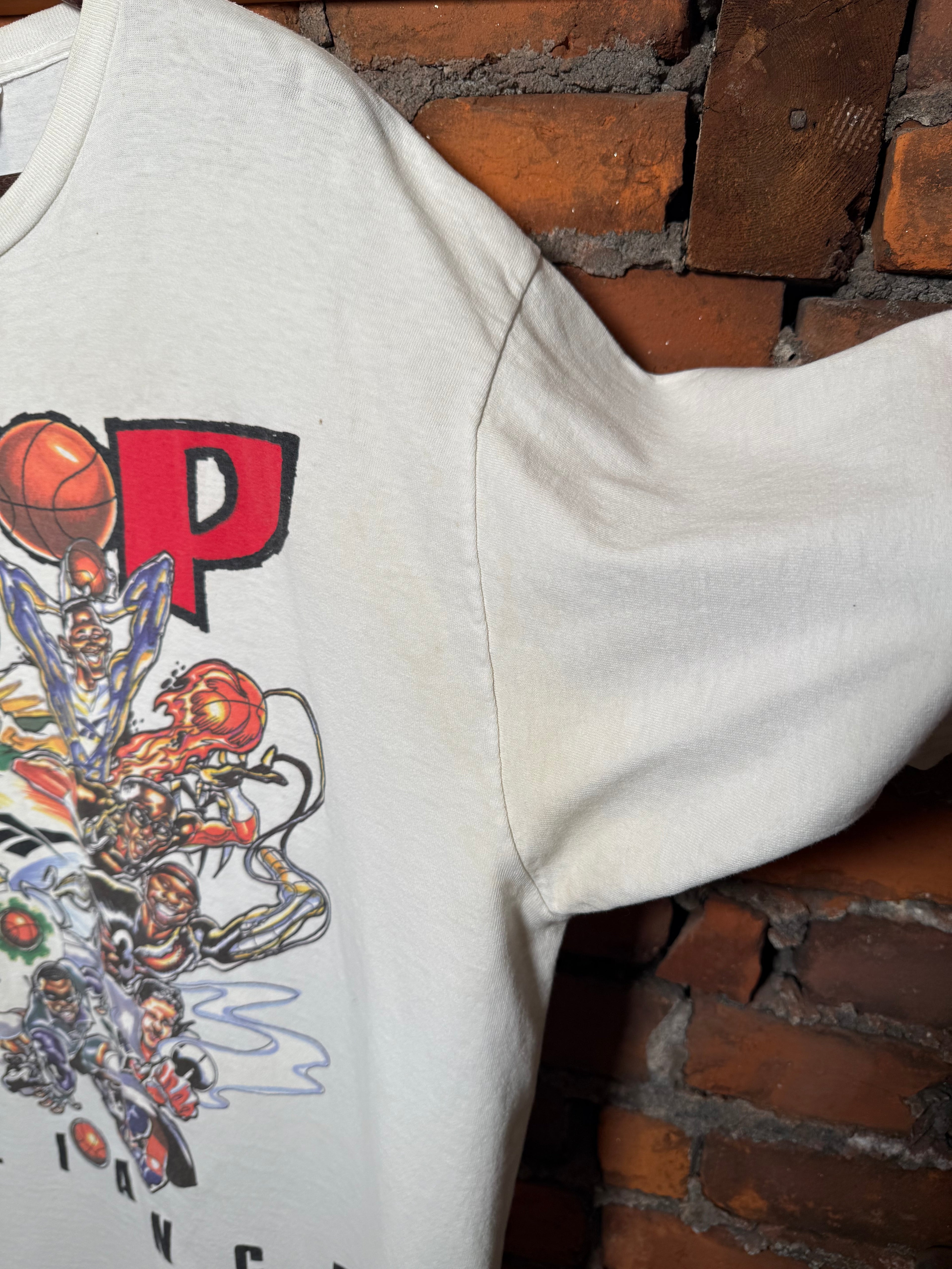 Vintage 90s Distressed Hoop Alliance Reebok T-Shirt (2XL)