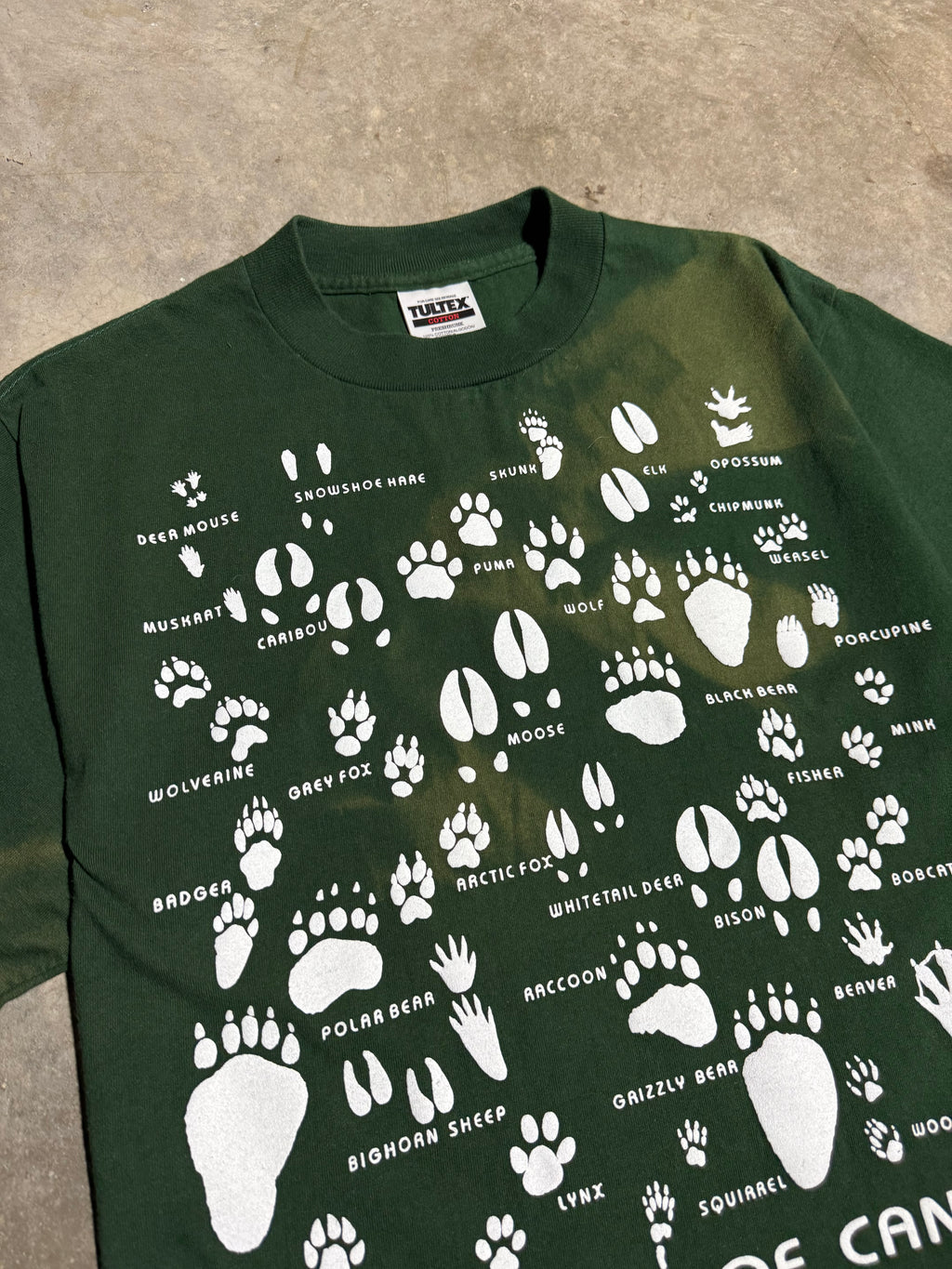 Vintage 90s Footprints of Canada Faded T-Shirt (M)