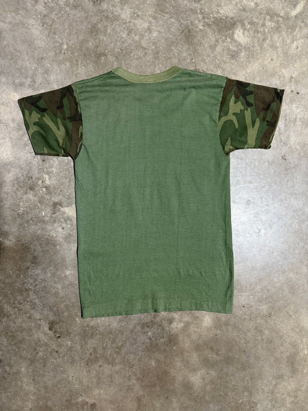 Vintage 70s Camo Sleeve Turkey T-Shirt (XS)