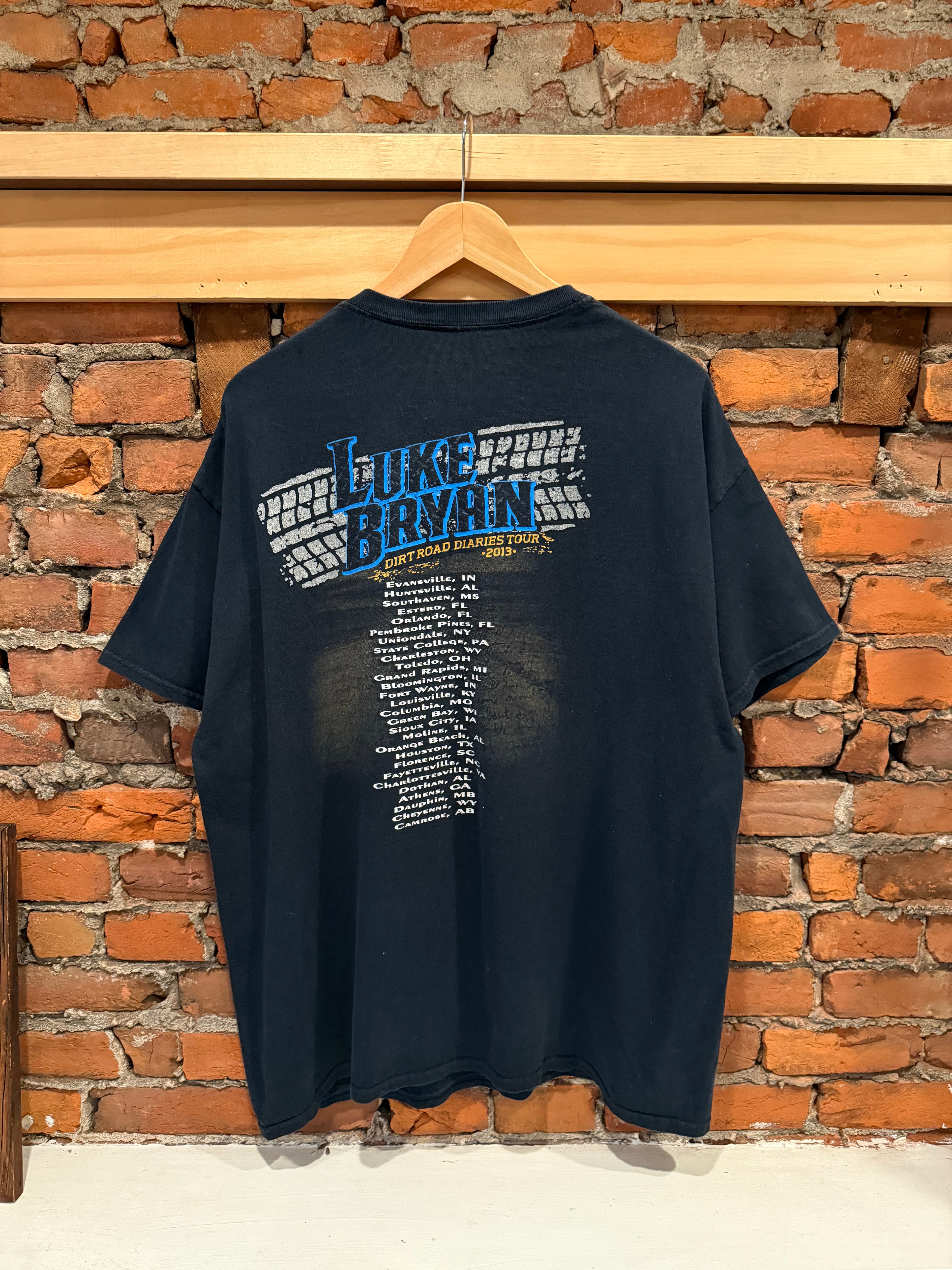 Modern Luke Bryan Concert Shirt (XL)