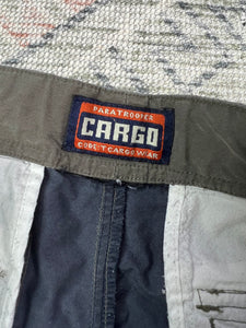Y2K Paratrooper Cargo Shorts (34)