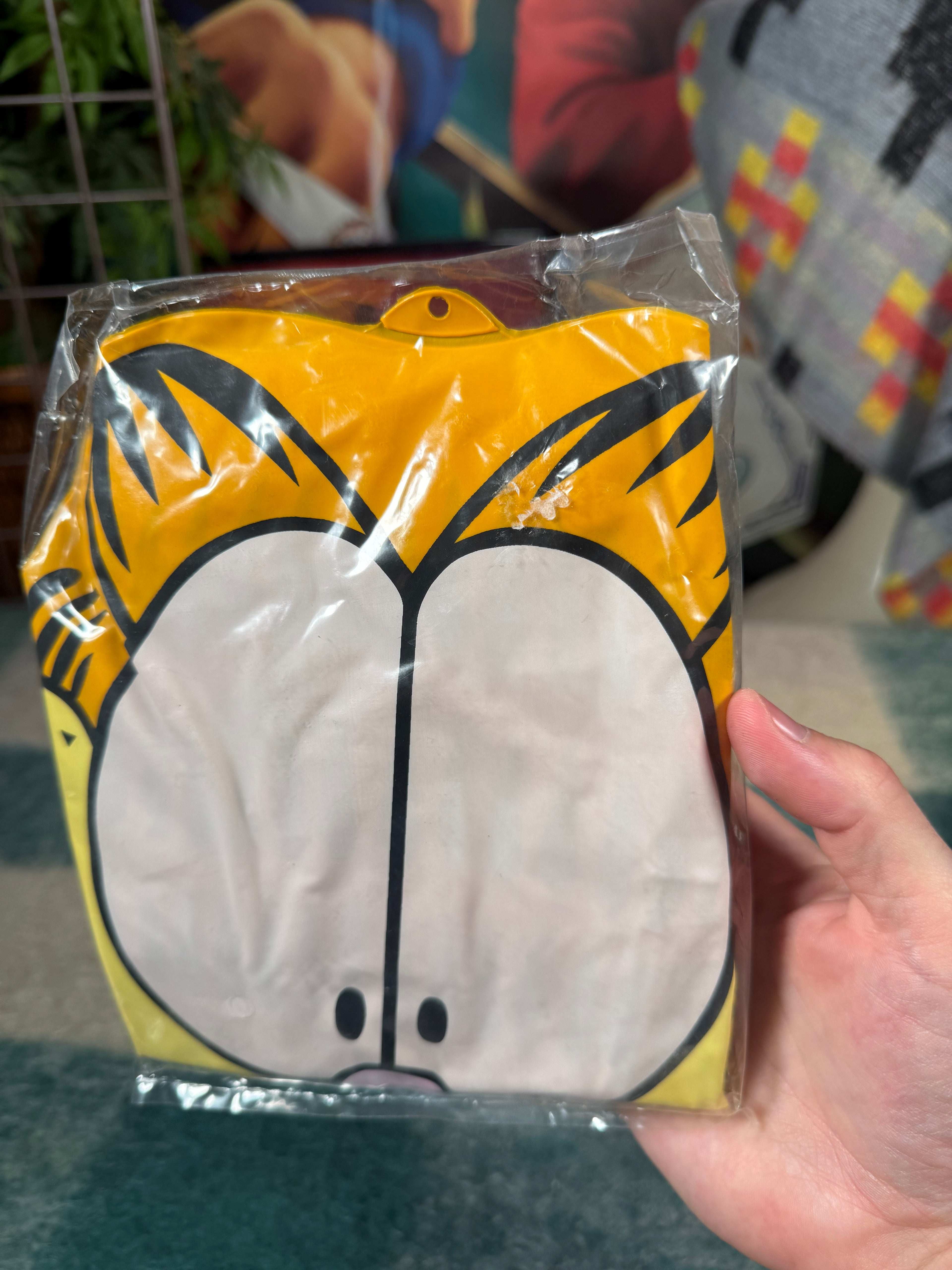 Vintage Unopened 2002 Garfield Inflatable