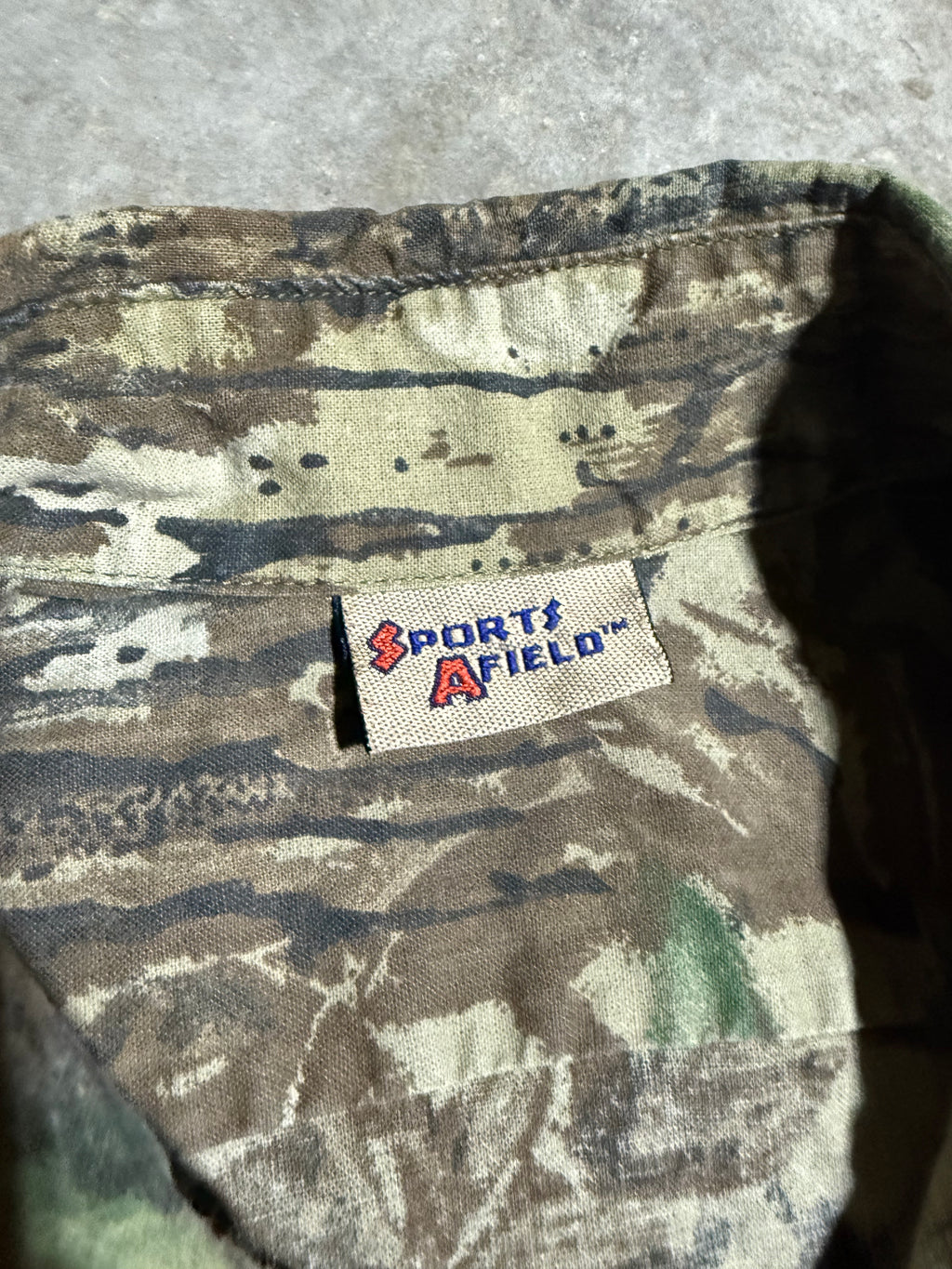 Vintage Sports Afield Camo Button Up Shirt (M)