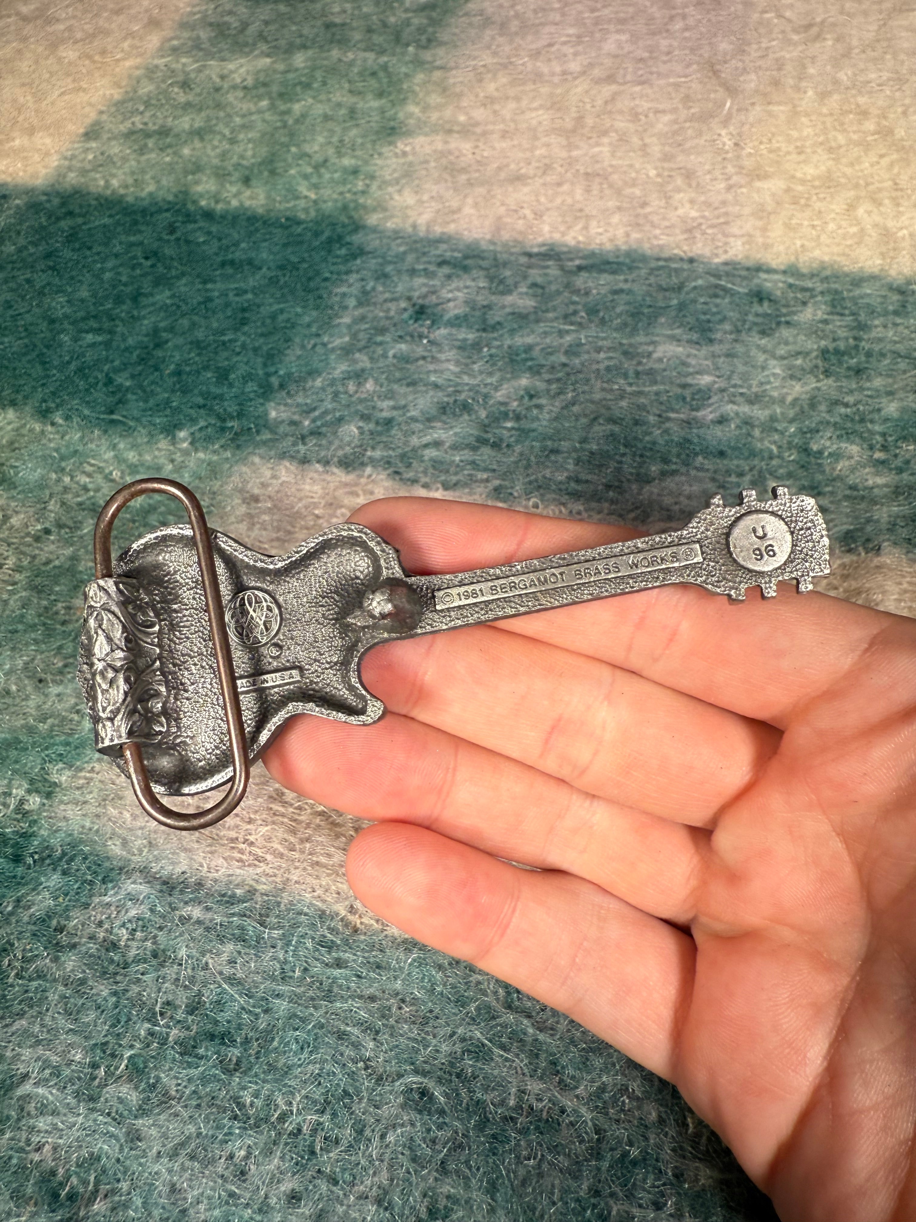 Vintage Gold Guitar Belt Buckle