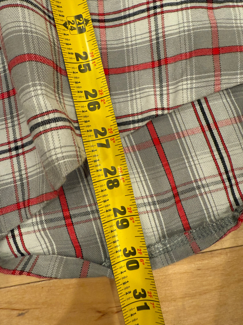 Vintage Wrangler Gray and Red Pearl Snap Shirt (XL)