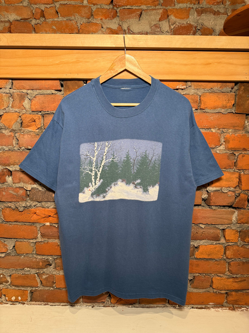 Vintage Snowy Landscape T-Shirt (L)