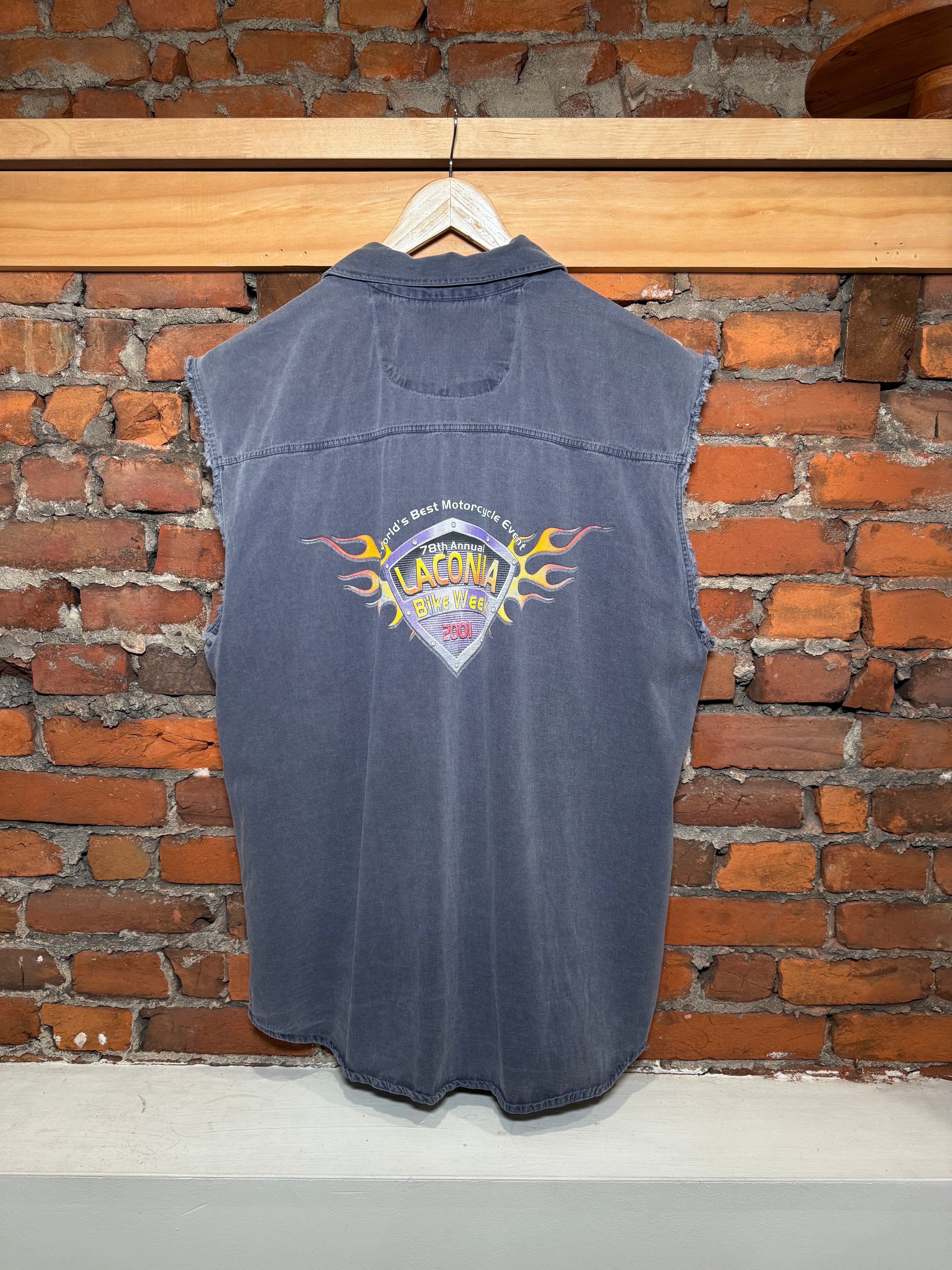 Vintage 2001 Laconia Bike Week Cutoff Button Down Shirt (XL)