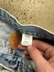 Vintage 2002 Levi’s 550 Jeans (34x31)