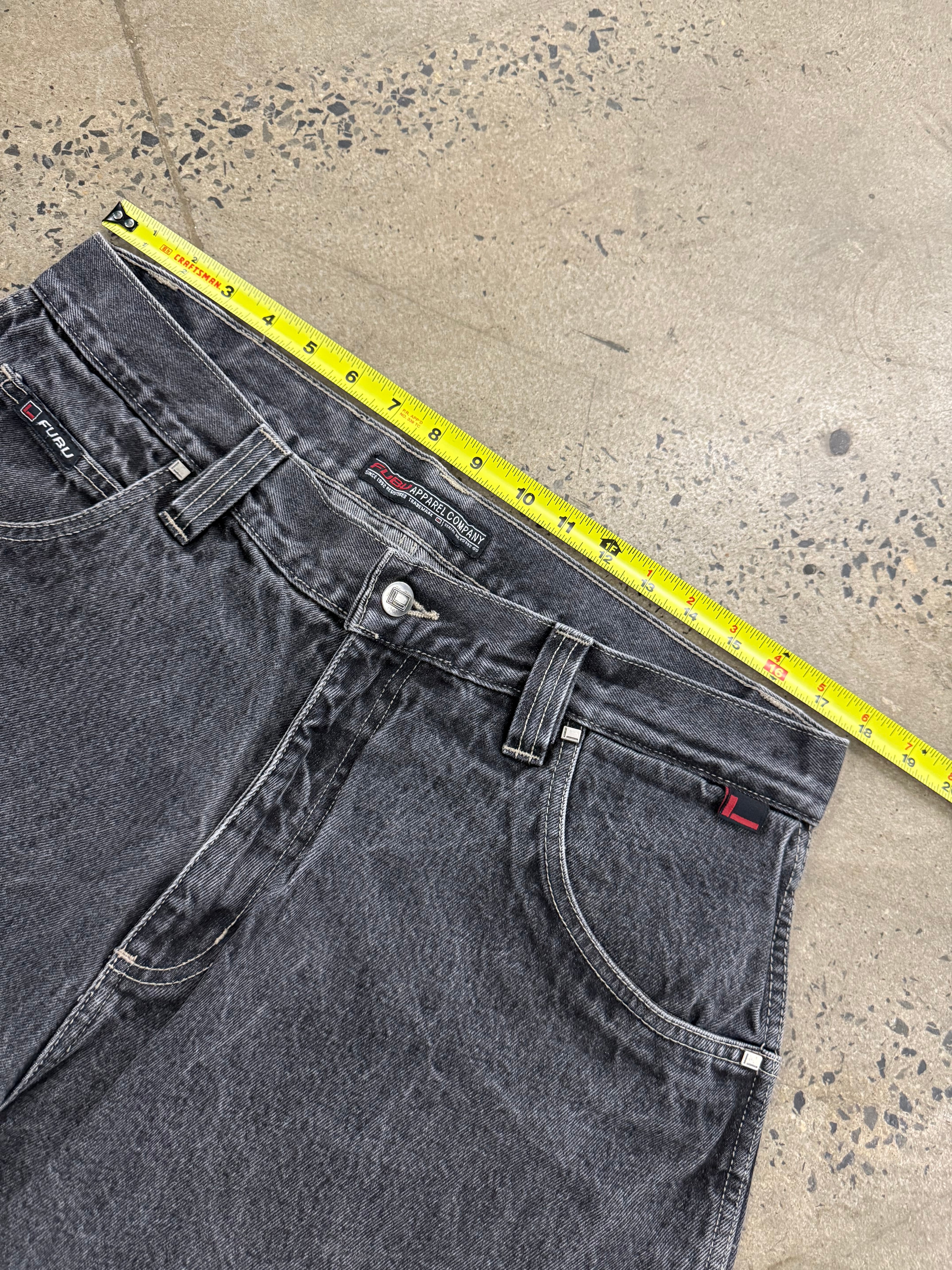 Vintage Y2K Fubu Black Jean Shorts (36)