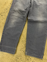 Load image into Gallery viewer, Vintage 2000 Faded Carhartt Pants (35x29)
