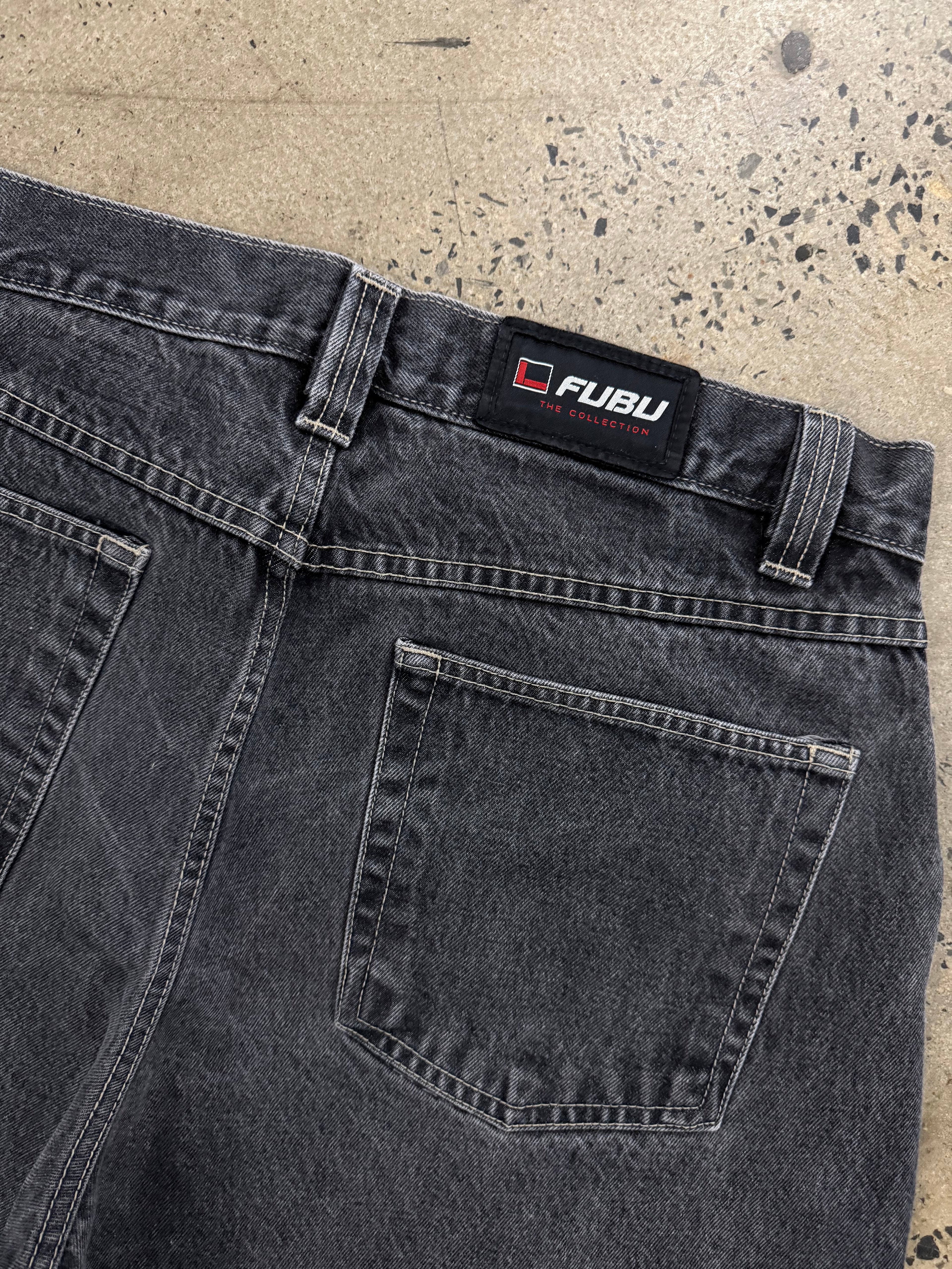 Vintage Y2K Fubu Black Jean Shorts (36)
