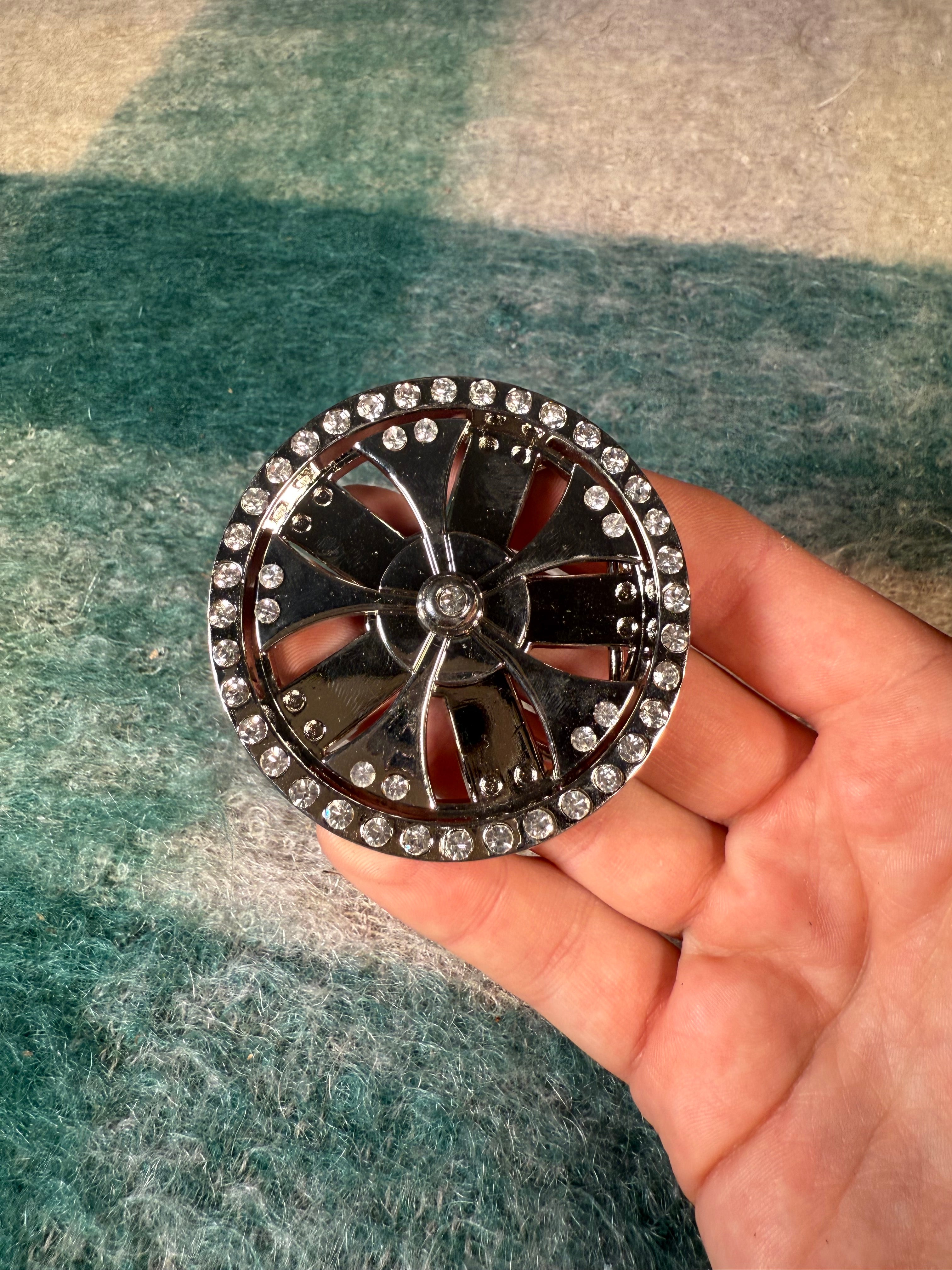 Vintage 2000s Spinning Wheel Rim Belt Buckle