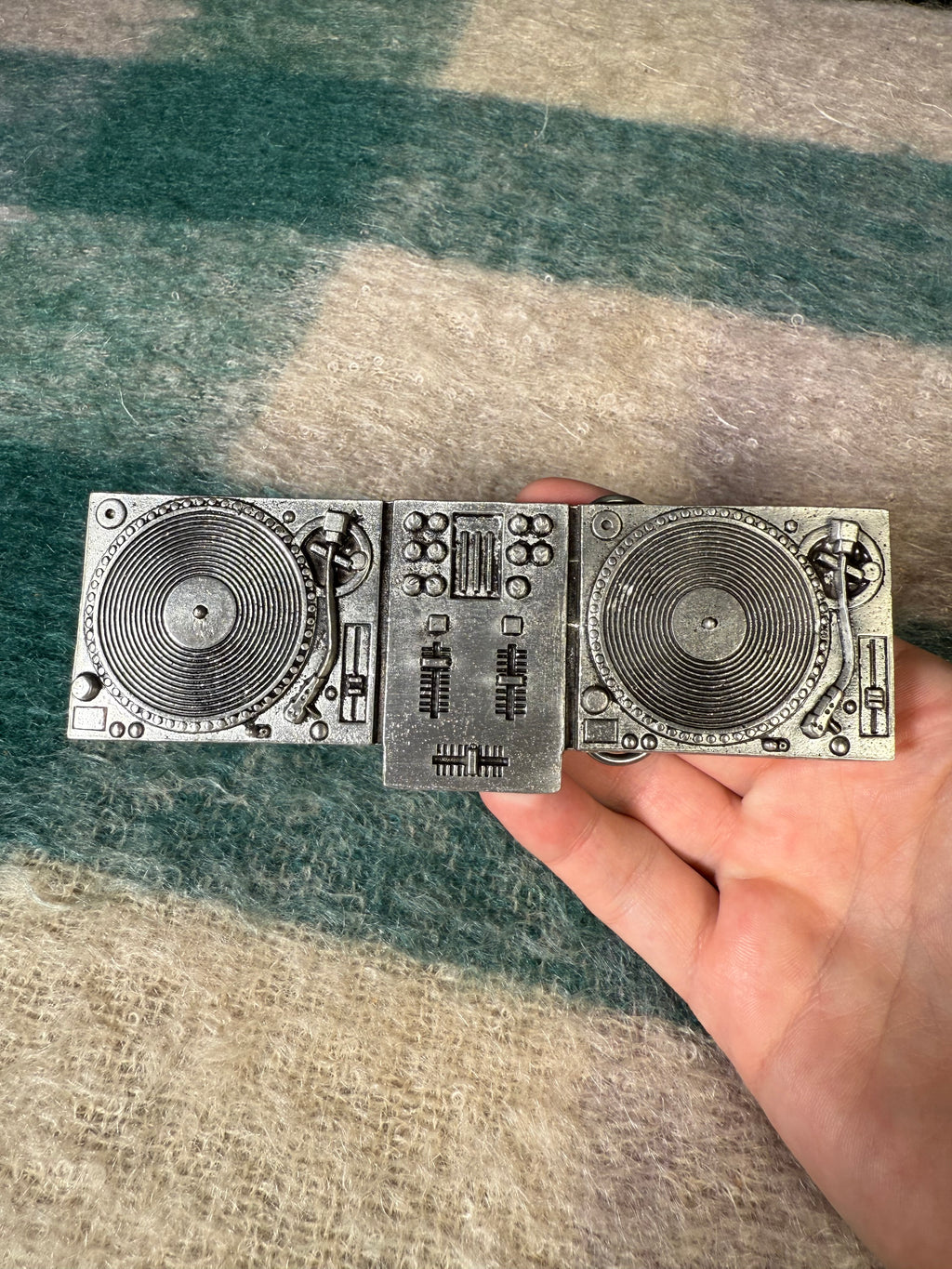 2005 DJ Turntable Belt Buckle