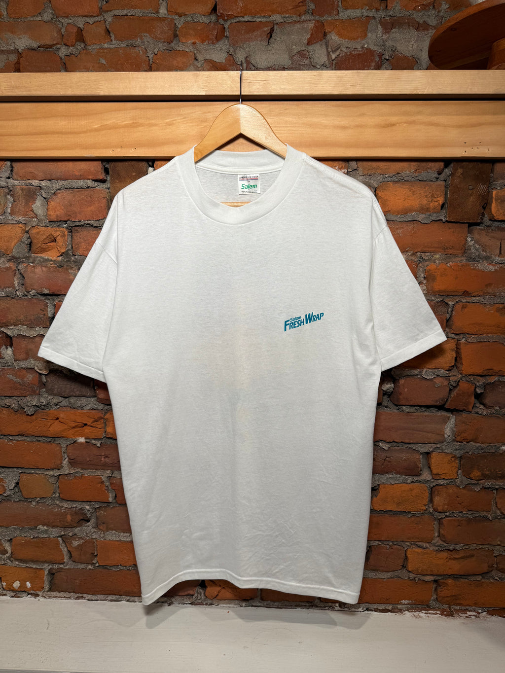 Vintage Salem Cigs Escape To The Fresh Side T-Shirt (L/XL)