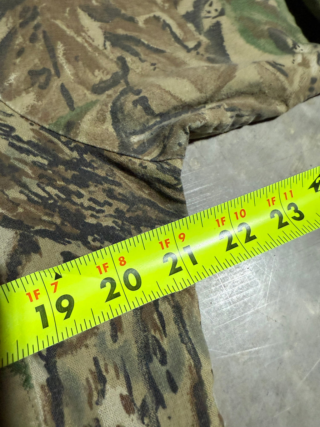 Vintage Sports Afield Camo Button Up Shirt (M)