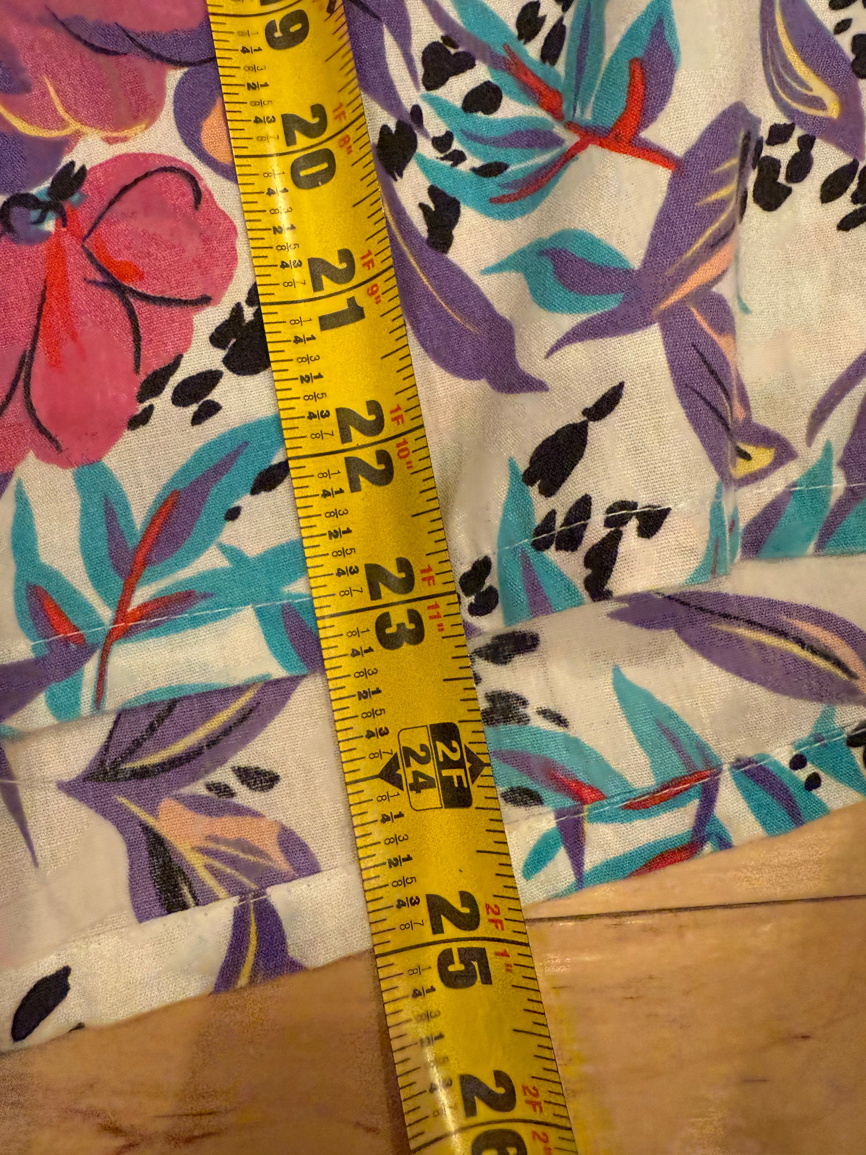 Vintage 80s The Season Ticket Floral Button Up Shirt (WL)