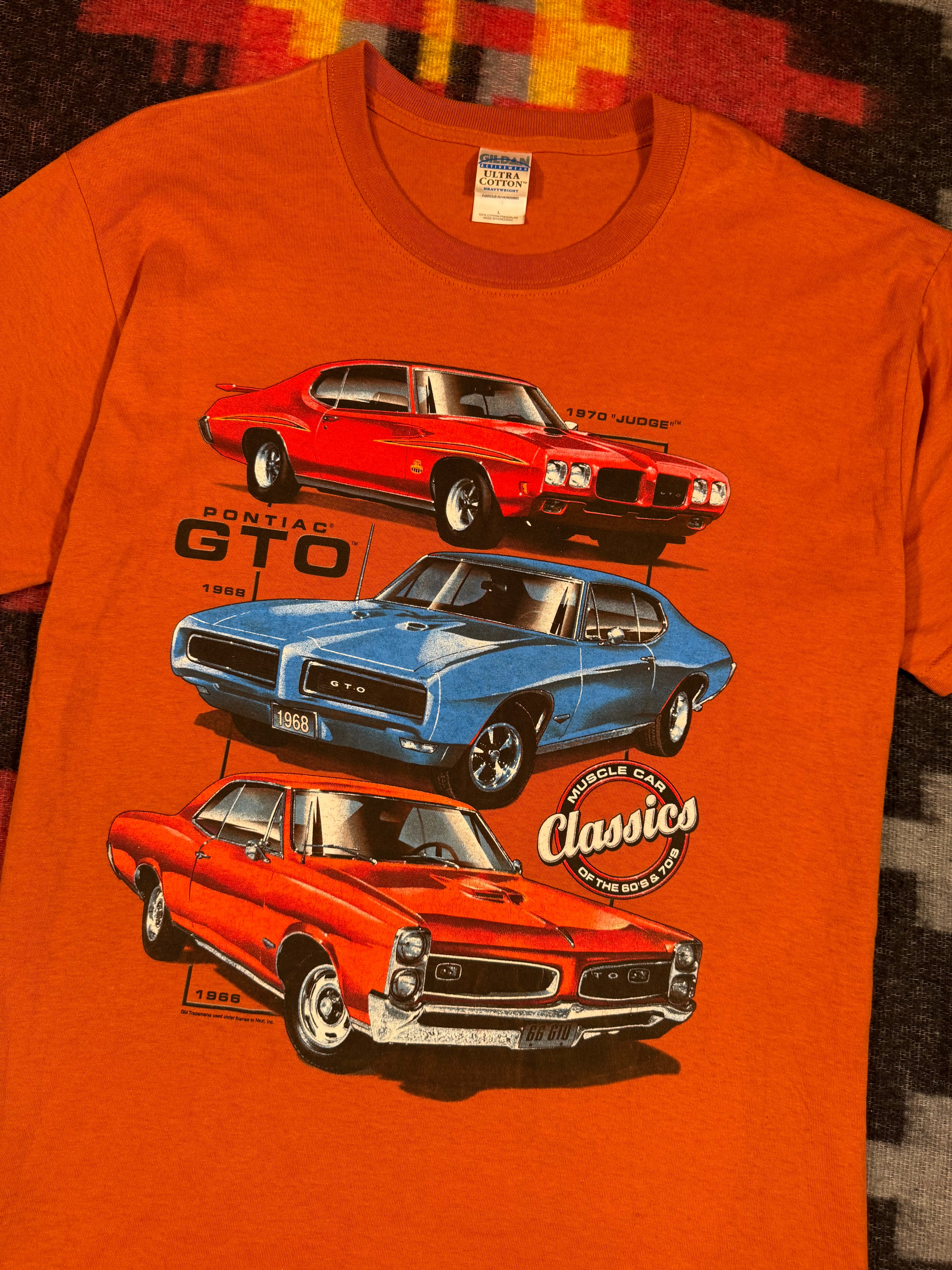 2000s Pontiac GTO Car Shirt (L)