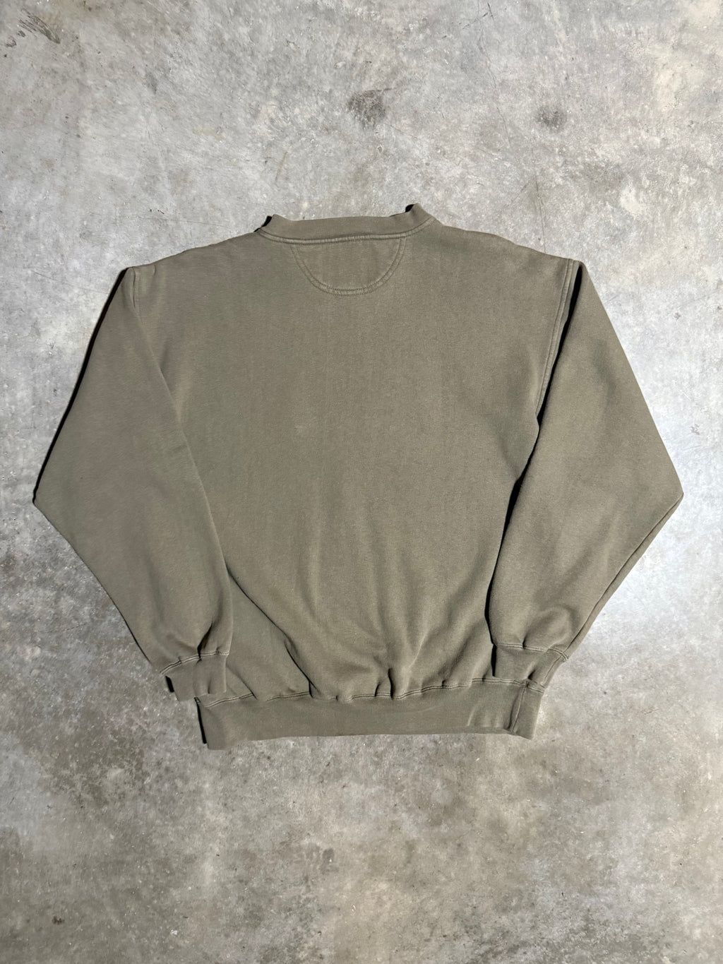 Vintage Sportsman’s Paradise Embroidered Crewneck (L)