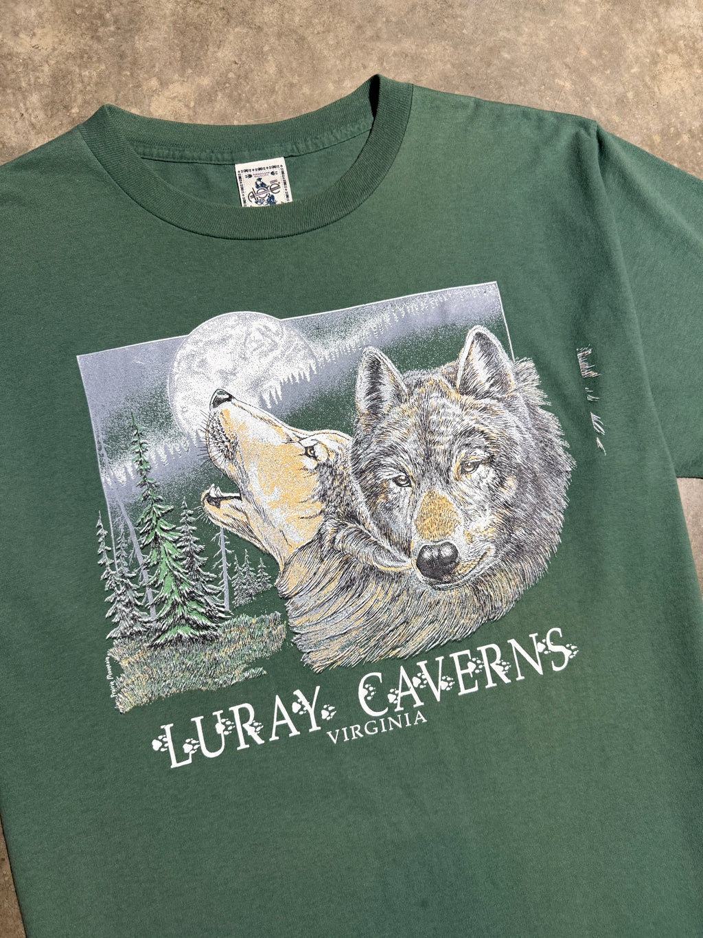 Vintage 90s Luray Caverns Wolves/Hummingbirds Double Sided Tee (XL)