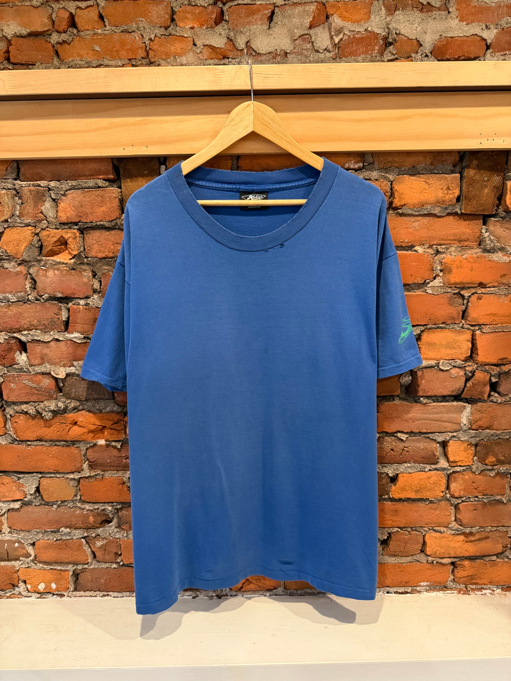 Vintage Hobie Surfwear Graphic Tee (2XL)