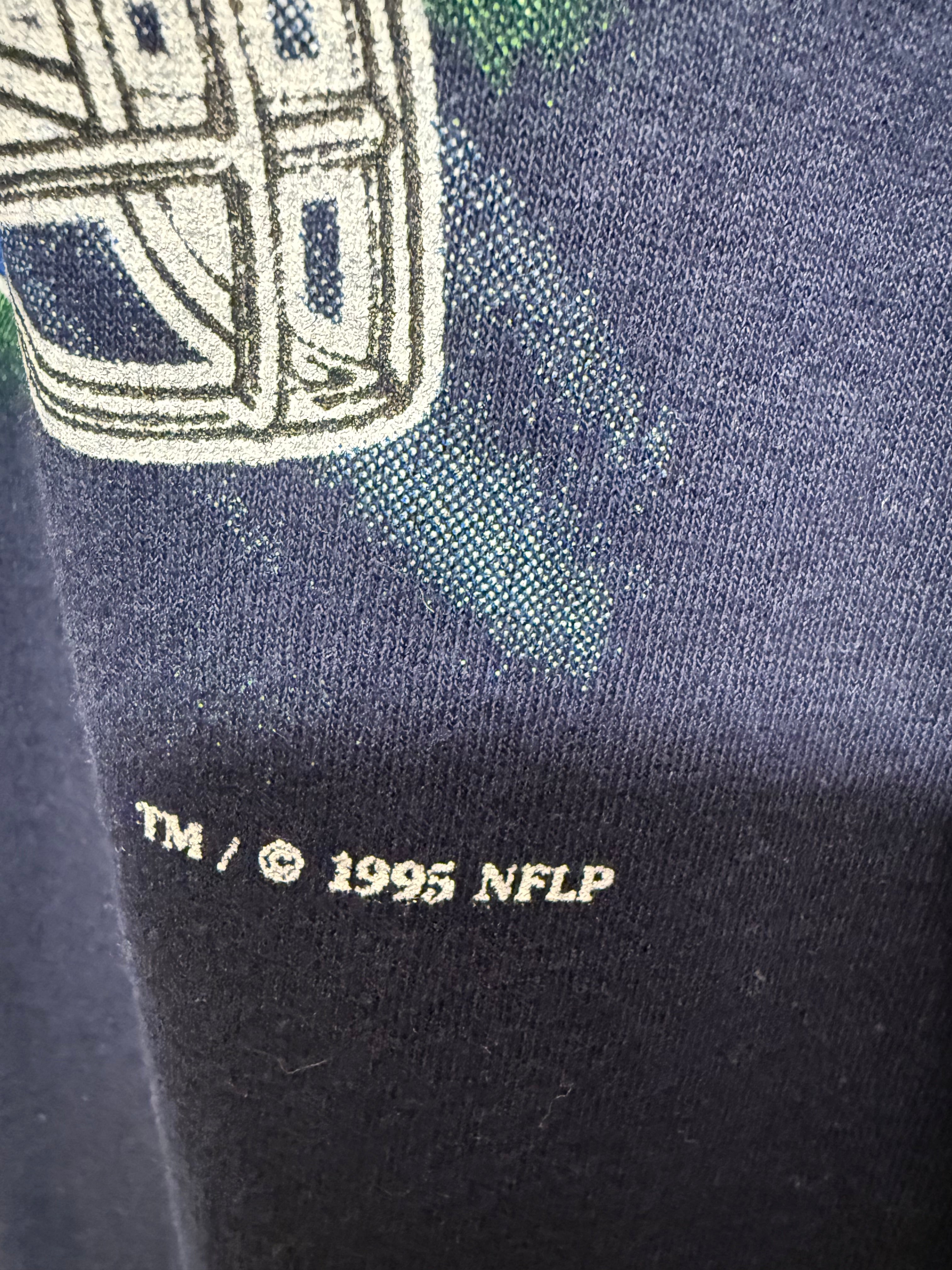 Vintage 1995 New York Giants Helmet Tee (XL)