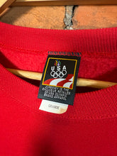 Load image into Gallery viewer, Vintage 90s USA Olympics Crewneck (L)
