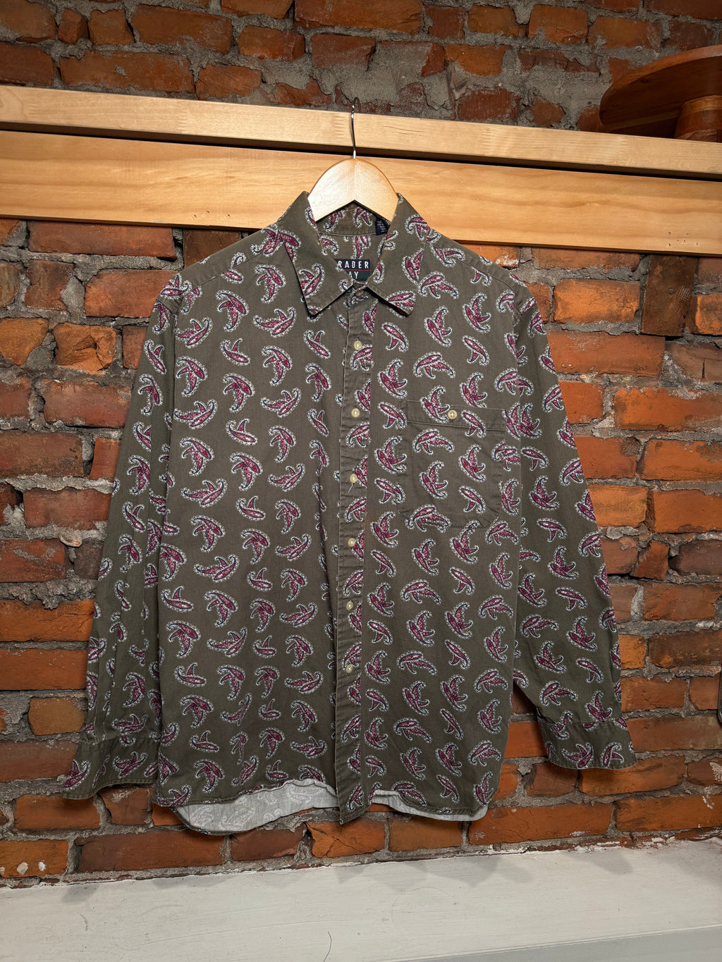 Vintage Trader Bay Paisley Button Up Shirt (L)