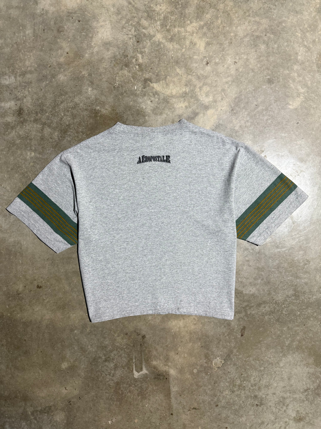 Vintage 90s Aeropostale T-Shirt (M)