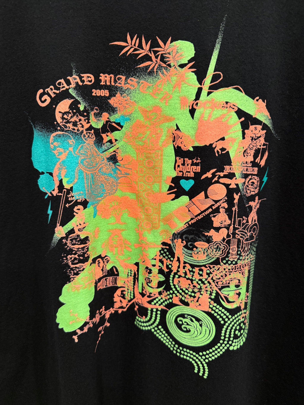 Vintage 2005 Triko Graphic Tee (XXL)