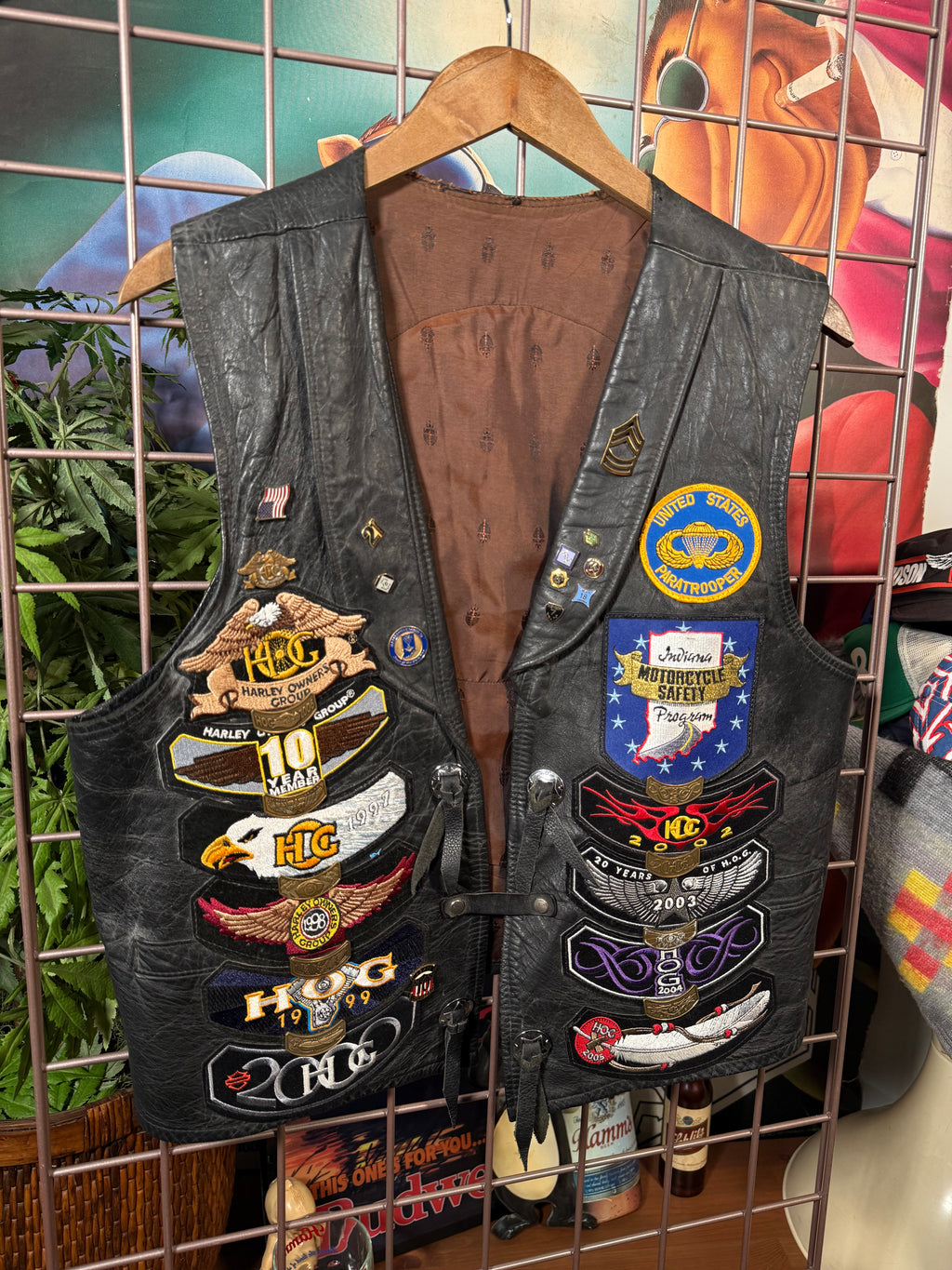 Vintage Leather Biker Vest With Patches and Pins (M)