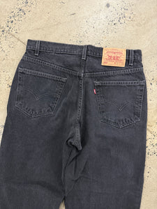 Vintage Black Levi’s 550 Jeans (32x28)