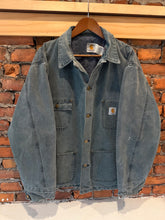 Load image into Gallery viewer, Vintage Distressed Carhartt Blanket Lined Chore Coat (XL)
