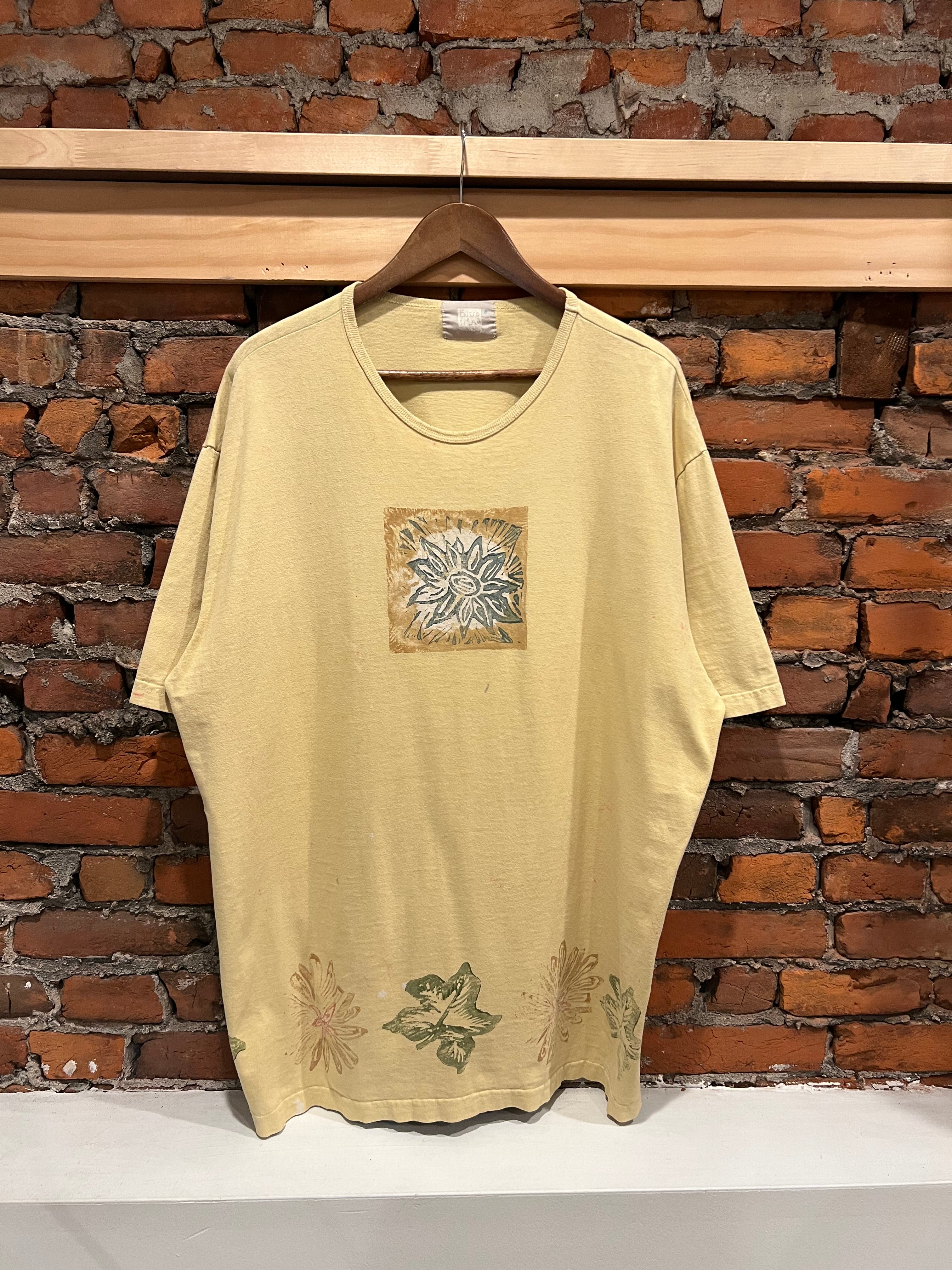 Vintage Floral Wrap Around Print Tee (WXL)